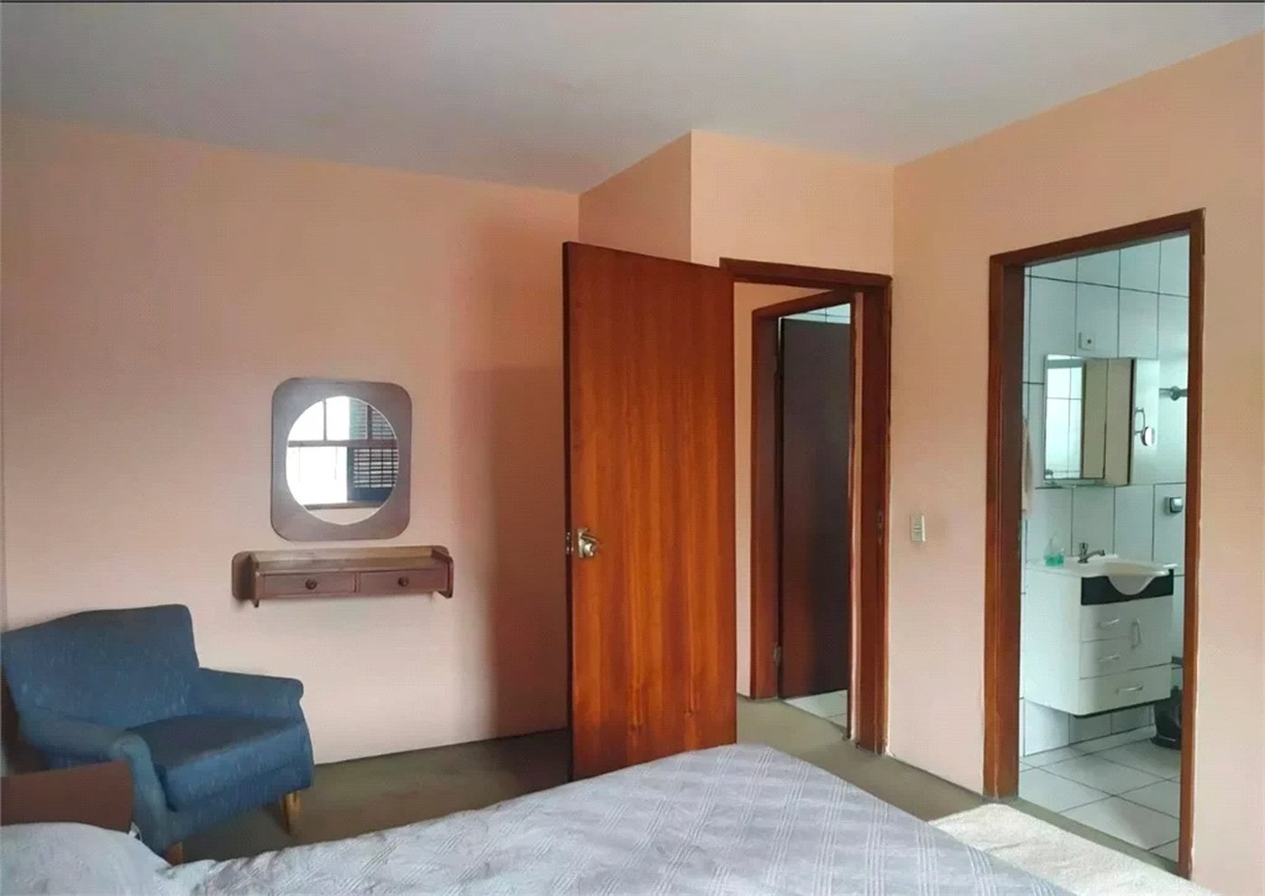 Sobrado à venda com 3 quartos, sendo 1 suíte, em Jardim Ester, São Paulo, SP
