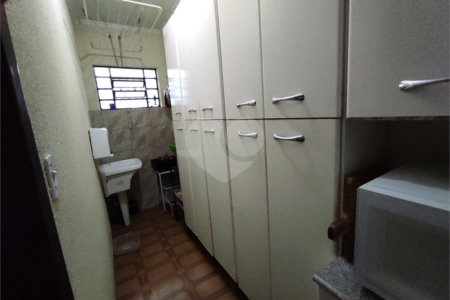 Casa à venda com 3 quartos, sendo 1 suíte, no Centro, Poá, SP