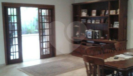 Sobrado à venda com 4 quartos, sendo 3 suítes,  em Jardim São Bento, São Paulo, SP