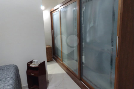 Sobrado à venda com 2 quartos, sendo 1 suíte, em Jardim Márcia, Suzano, SP