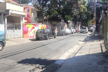 Sobrado à venda com 3 quartos em Pinheiros, São Paulo, SP