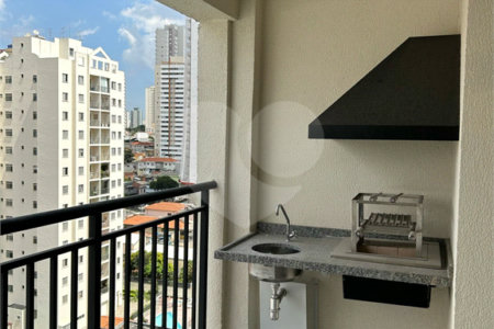 Apartamento para alugar com 3 quartos, sendo 1 suíte, em Vila Firmiano Pinto, São Paulo, SP