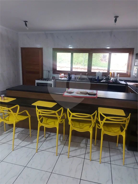 Casa à venda com 4 suítes no condomínio Parque dos Resedas, Itupeva - SP