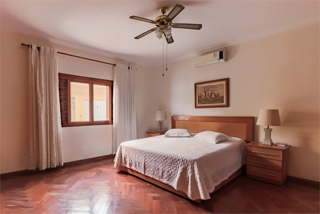 Casa Térrea à venda com 4 suítes em Alto da Lapa, São Paulo, SP