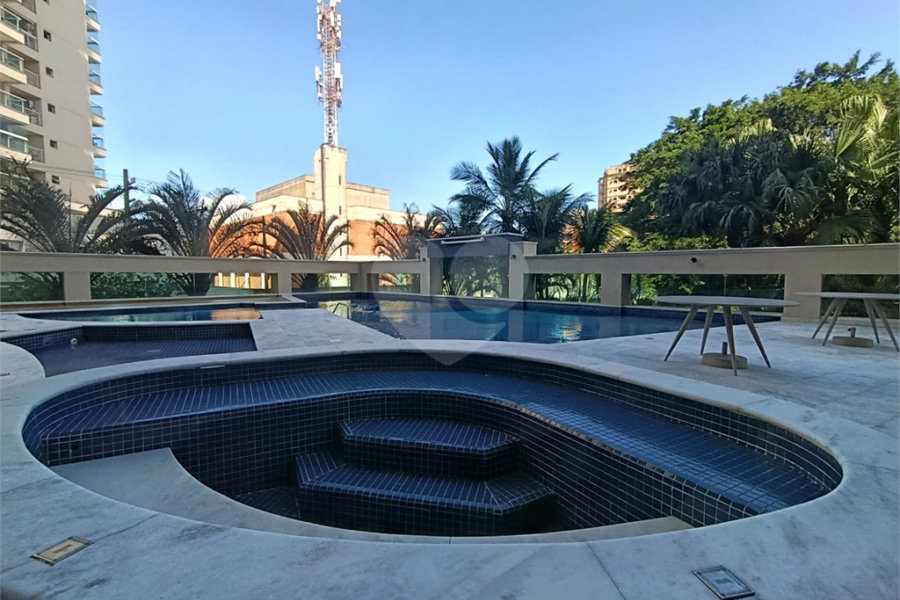 Apartamento para alugar com 3 suítes em Jardim Virgínia, Guarujá, SP