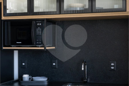 Apartamento à venda com 3 quartos, sendo 1 suíte,  em Alto da Lapa, São Paulo, SP