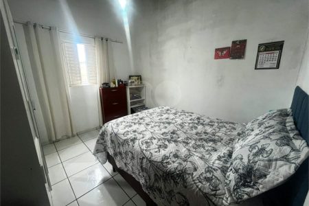 Casa à venda com 2 quartos em Vila Camarão, Itapetininga, SP