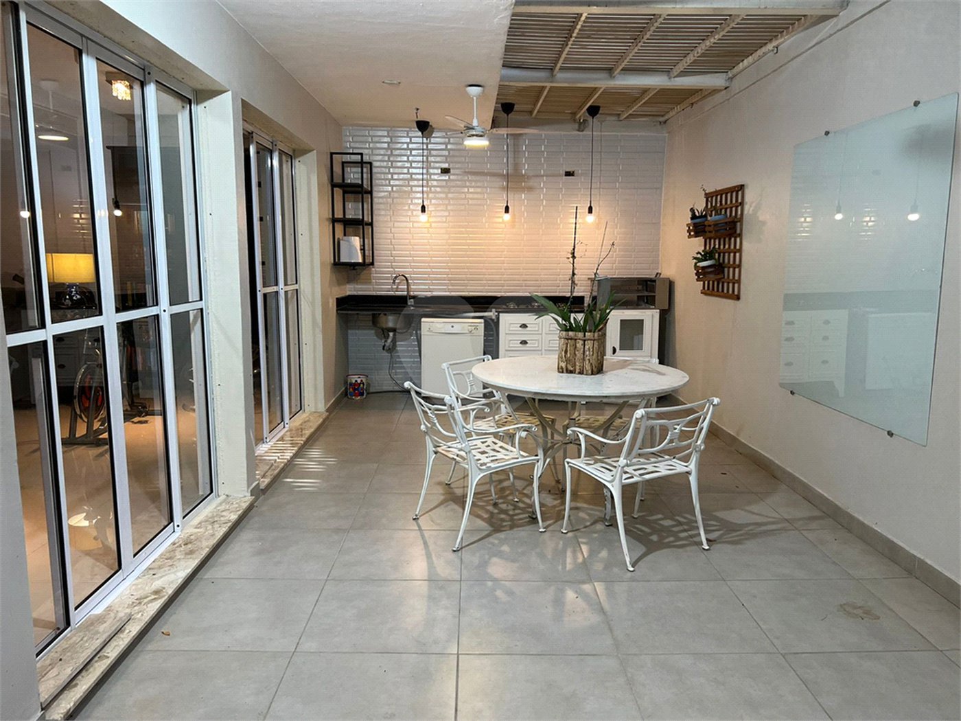 Casa à venda com 4 suítes no condomínio Bellagio, São Paulo - SP