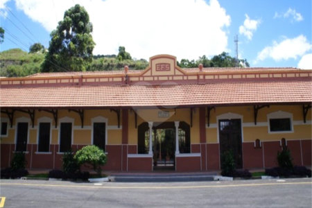 Apartamento à venda com 2 quartos em Estação, São Roque, SP