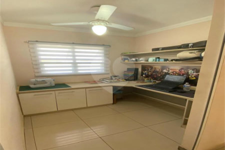 Casa à venda com 3 quartos, sendo 1 suíte, no condomínio Residencial Green Village, Indaiatuba - SP