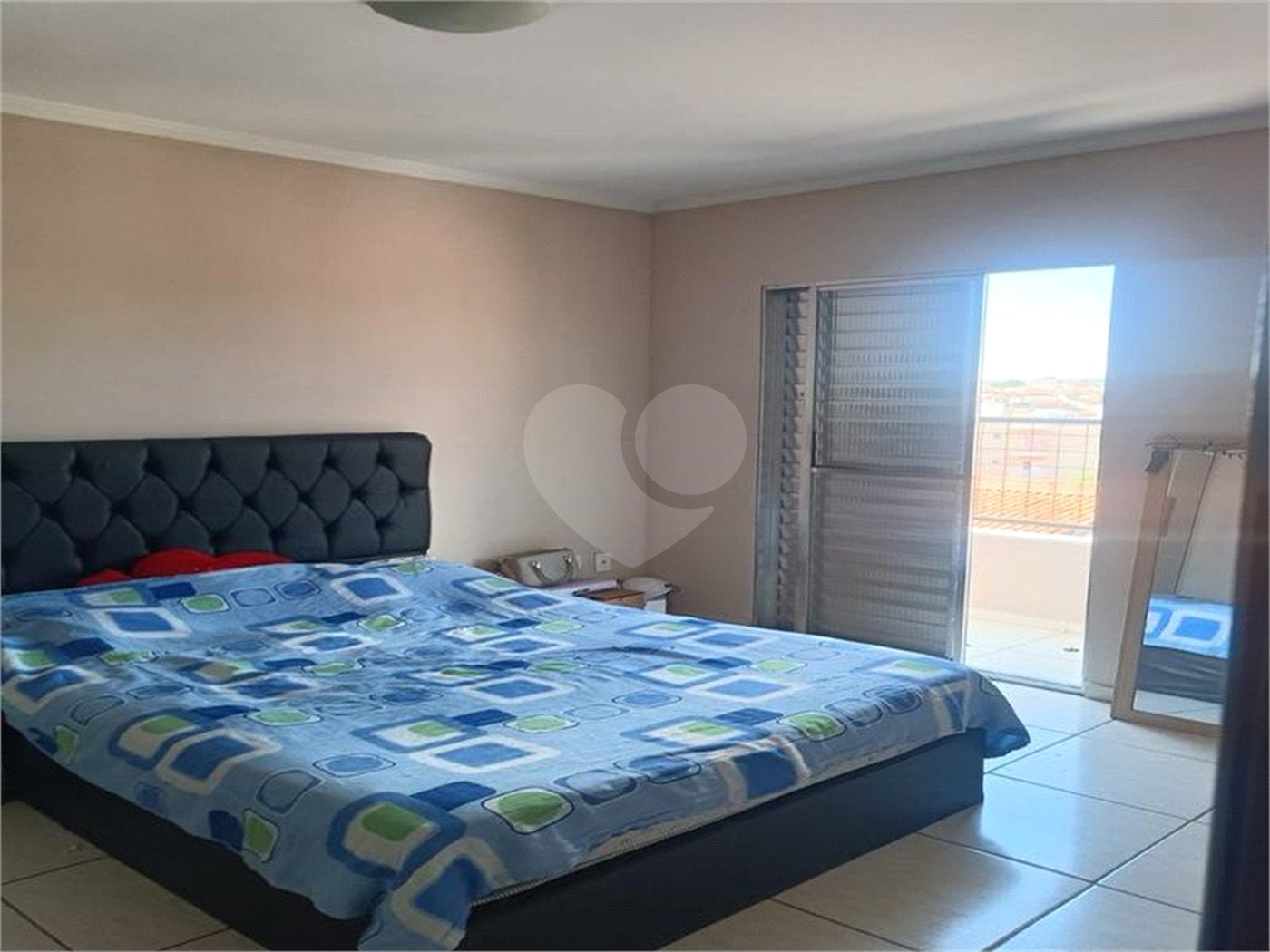 Apartamento à venda com 2 quartos, sendo 1 suíte,  em Jardim Ferreira, Sorocaba, SP