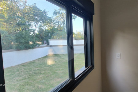 Casa à venda com 3 suítes no condomínio Reserva Ybyra, Atibaia - SP