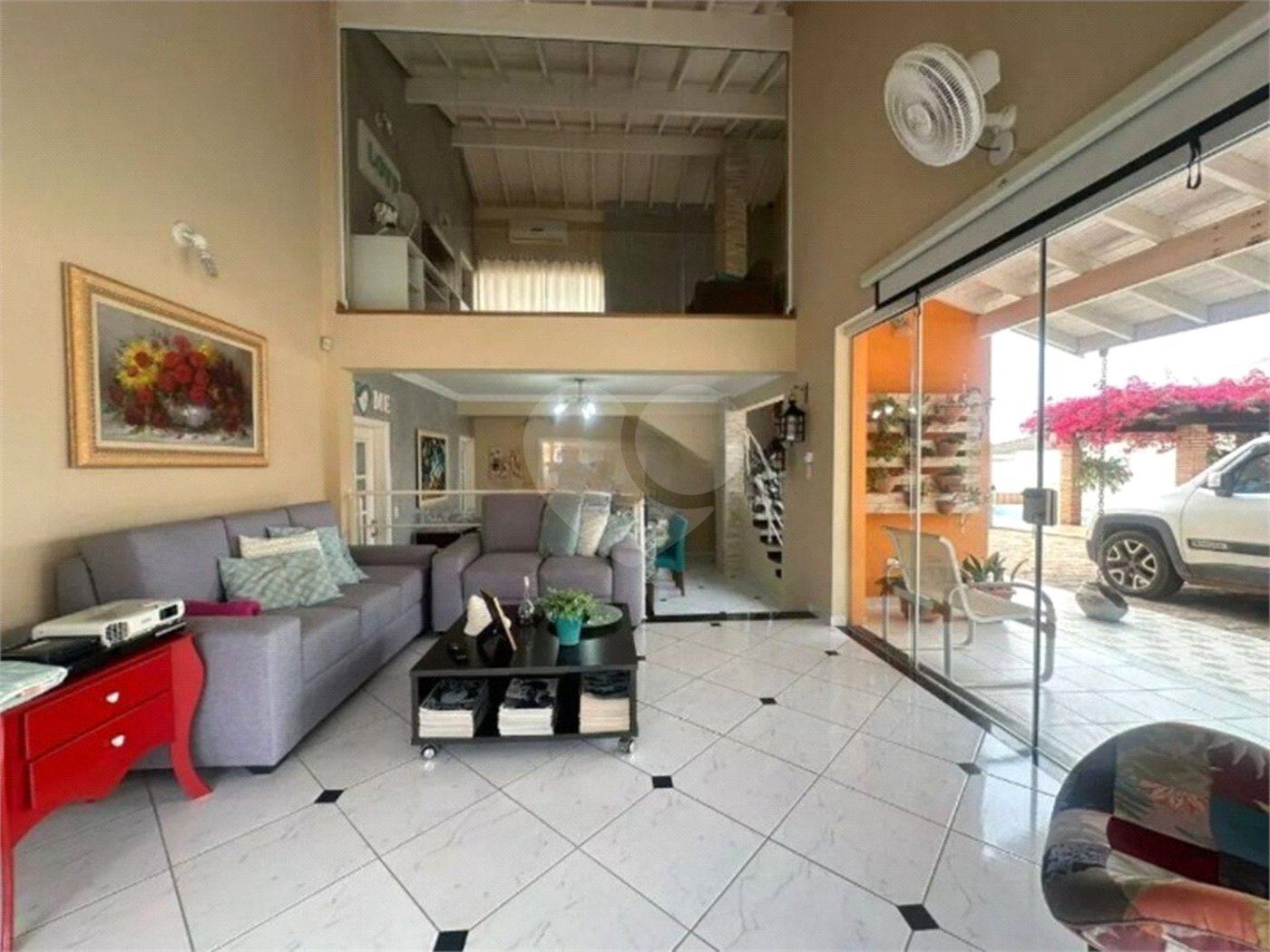 Casa à venda com 3 quartos, sendo 1 suíte, no condomínio Residencial Delle Stelle, Louveira - SP