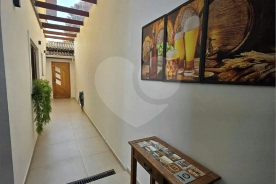 Casa à venda com 4 quartos, sendo 2 suítes, no condomínio Bosque dos Pássaros, São Paulo - SP