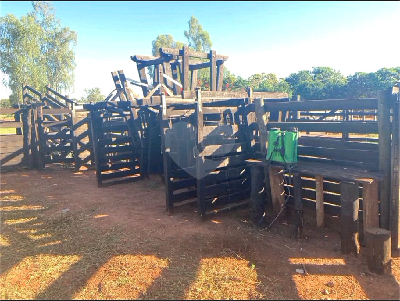 Chácara à venda com 6 quartos no Centro, Terenos, MS