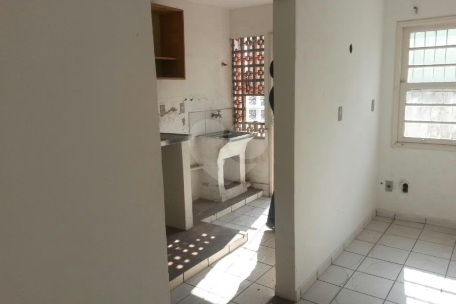 Sobrado à venda com 15 quartos, sendo 3 suítes, em Tucuruvi, São Paulo, SP