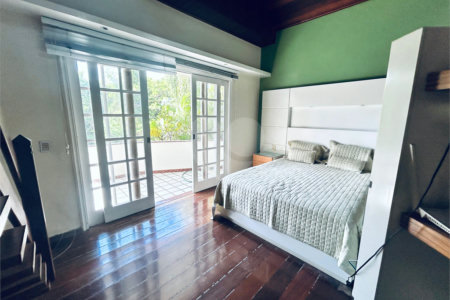 Casa à venda com 8 quartos, sendo 7 suítes, em Barra da Tijuca, Rio de Janeiro, RJ