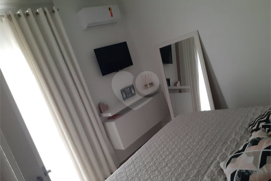 Casa à venda com 2 quartos, sendo 1 suíte, no condomínio Residencial Vila da Serra, São Paulo - SP