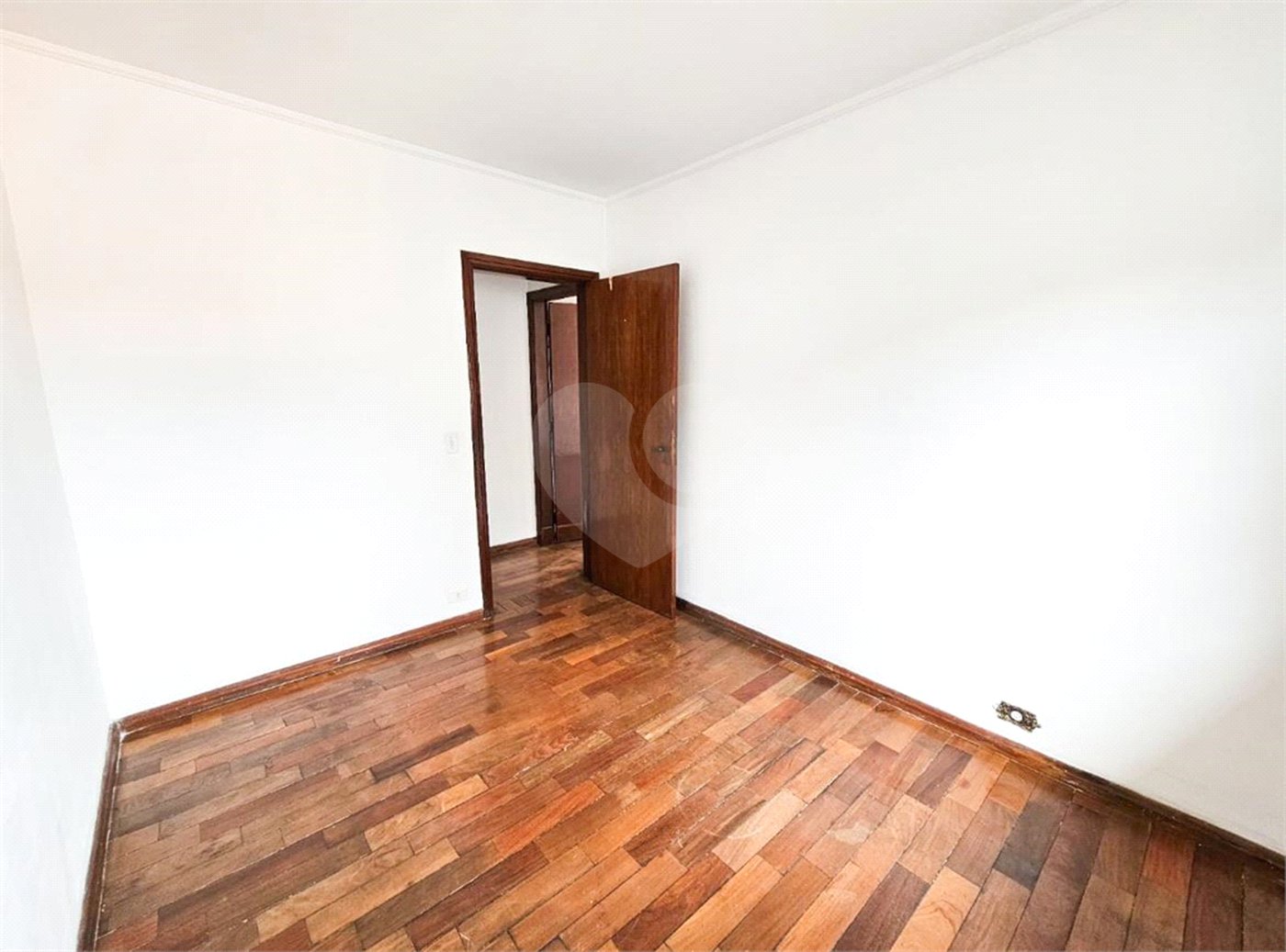 Casa à venda com 3 quartos, sendo 1 suíte, em Vila Maria Alta, São Paulo, SP
