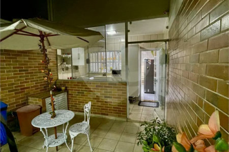 Sobrado à venda com 3 quartos, sendo 1 suíte, em Vila Maria Alta, São Paulo, SP