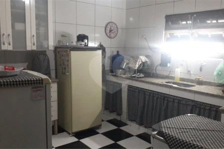 Casa à venda com 3 quartos em Campo Grande, Rio de Janeiro, RJ