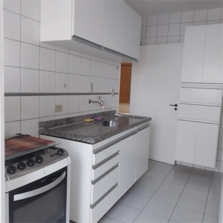 Apartamento à venda com 3 quartos, sendo 1 suíte, em Pinheiros, São Paulo, SP