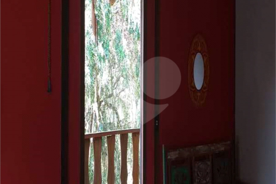 Casa à venda com 4 suítes no condomínio Alpes da Cantareira, Mairiporã - SP