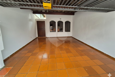 Sobrado à venda com 3 quartos, sendo 1 suíte, em Vila São Francisco, São Paulo, SP