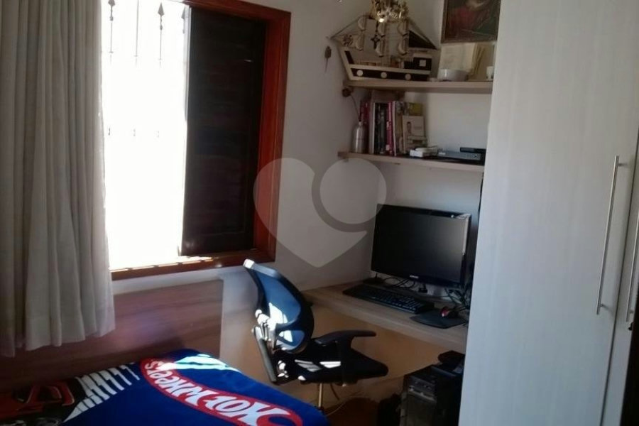 Sobrado à venda com 3 quartos, sendo 1 suíte, em Vila Nova Cachoeirinha, São Paulo, SP