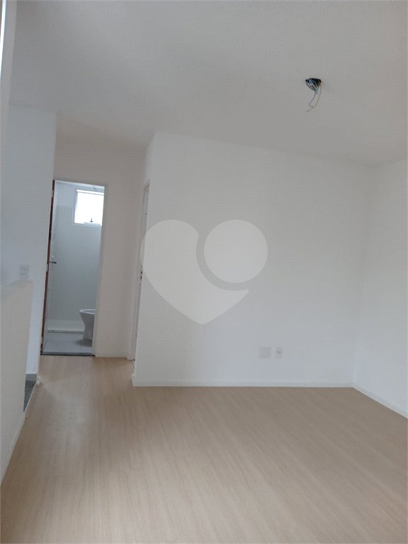 Apartamento para alugar com 2 quartos em Santa Cruz, Rio de Janeiro, RJ