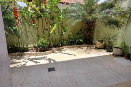 Sobrado à venda com 3 quartos, sendo 1 suíte, em Jardim das Vertentes, São Paulo, SP