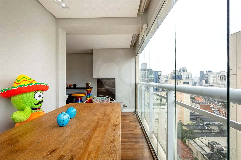 Apartamento à venda ou para alugar com 2 quartos, sendo 1 suíte, em Vila Olímpia, São Paulo, SP