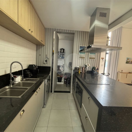 Casa à venda com 3 quartos, sendo 1 suíte, no condomínio Jardim, Sorocaba - SP