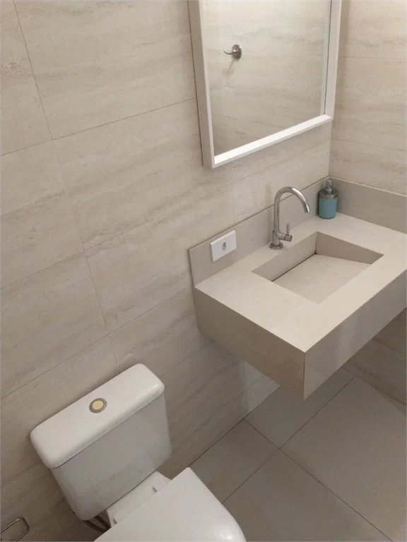 Sobrado à venda com 3 quartos, sendo 1 suíte, em Vila Ipojuca, São Paulo, SP