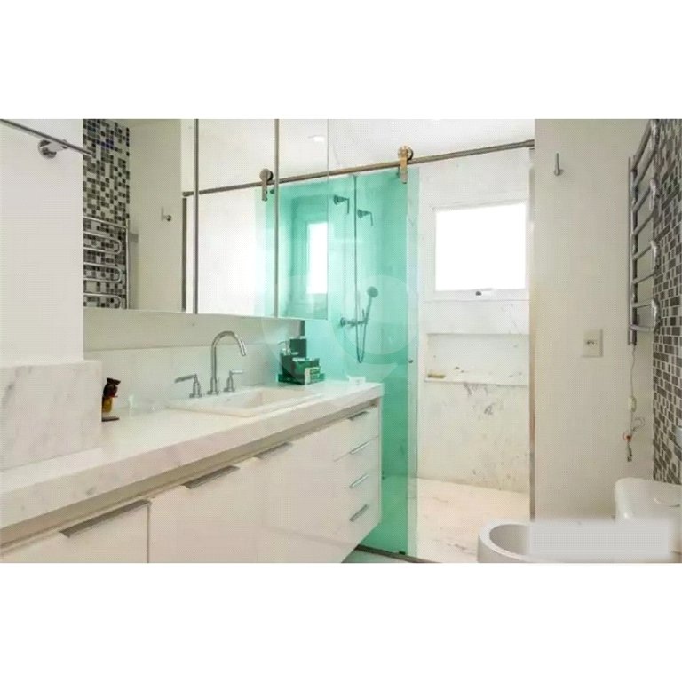 Apartamento à venda com 4 suítes em Moema, São Paulo, SP