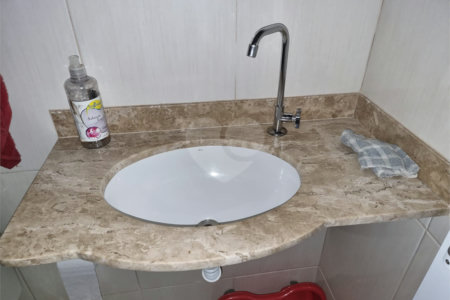 Sobrado à venda com 3 quartos, sendo 1 suíte,  em Jardim Campo Limpo, São Paulo, SP