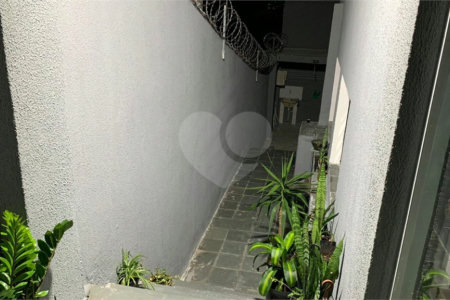 Sobrado à venda com 3 quartos, sendo 1 suíte, em Jardim Esmeralda, São Paulo, SP