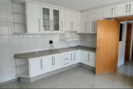 Apartamento à venda com 3 quartos, sendo 1 suíte, em Vila Gomes Cardim, São Paulo, SP