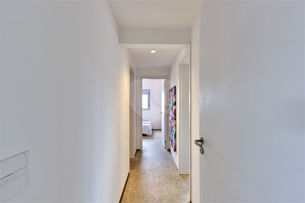 Apartamento à venda com 3 suítes em Jardim Marajoara, São Paulo, SP
