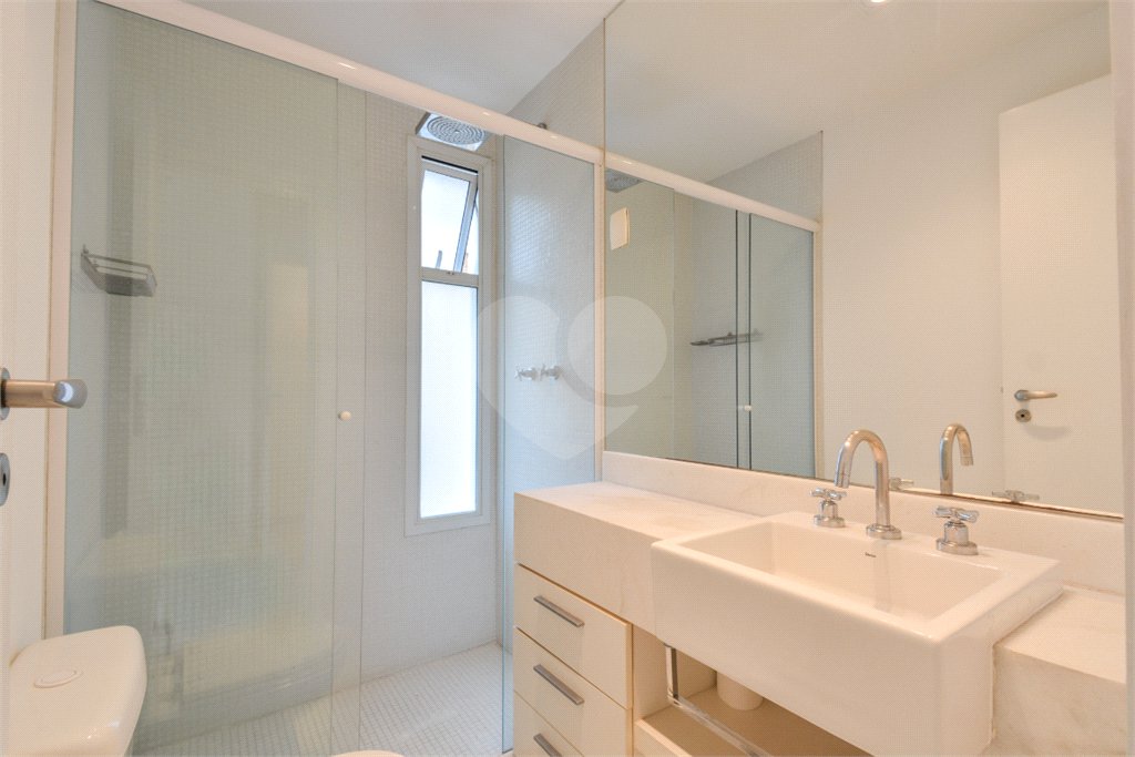 Duplex à venda com 3 suítes em Jardim Paulista, São Paulo, SP