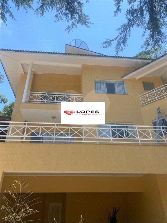 Casa à venda com 3 suítes no condomínio Alpes da Cantareira, Mairiporã - SP
