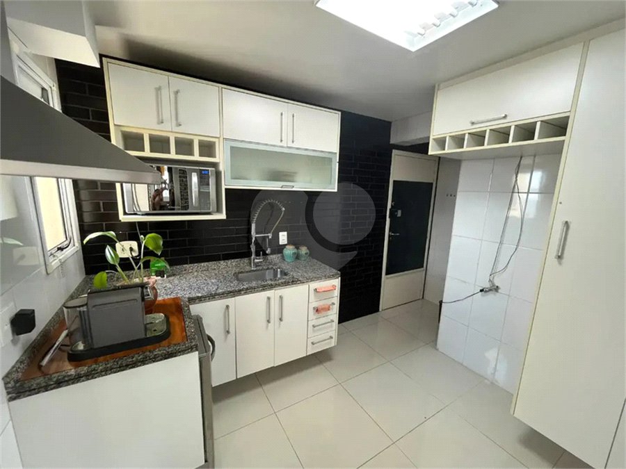 Apartamento para alugar com 3 suítes em Vila Sônia, São Paulo, SP