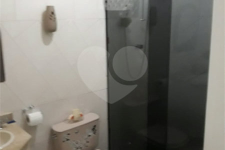 Casa à venda com 3 quartos, sendo 1 suíte, em Vila Suissa, Mogi das Cruzes, SP