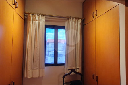 Sobrado à venda com 4 quartos, sendo 2 suítes, em Moema, São Paulo, SP