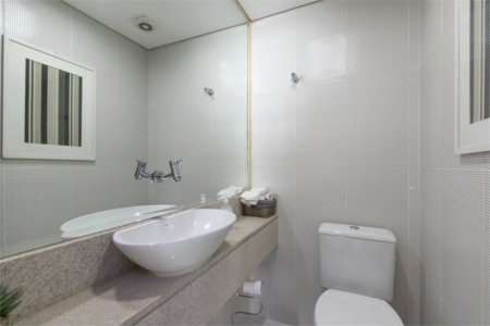 Apartamento à venda com 4 quartos, sendo 3 suítes,  em Vila Romana, São Paulo, SP