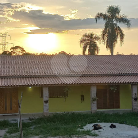 Chácara à venda com 4 quartos, sendo 1 suíte,  em Loteamento Quinta da Mata, Ibiúna, SP