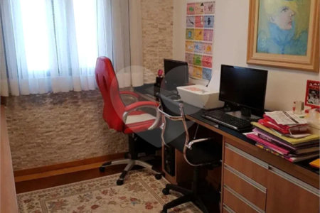 Cobertura com 250m², 3 dormitórios (2 suítes ), 2 vagas de garagem, à venda no bairro Osvaldo Cruz, em São Caetano do Sul