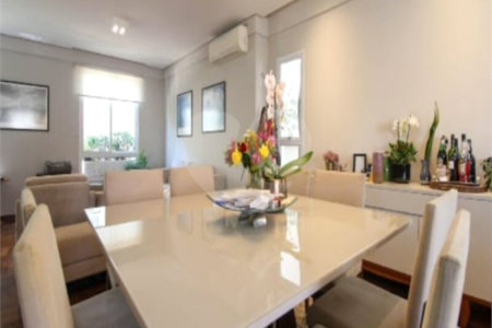 Casa à venda com 3 suítes no condomínio Palma de Mallorca Private Houses, São Paulo - SP