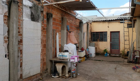 Casa à venda com 2 quartos, sendo 1 suíte,  em Jardim Adalberto Frederico de Oliveira Roxo I, Araraquara, SP