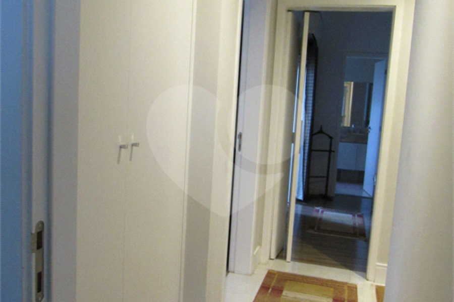 Apartamento à venda com 4 quartos, sendo 3 suítes,  em Tremembé, São Paulo, SP